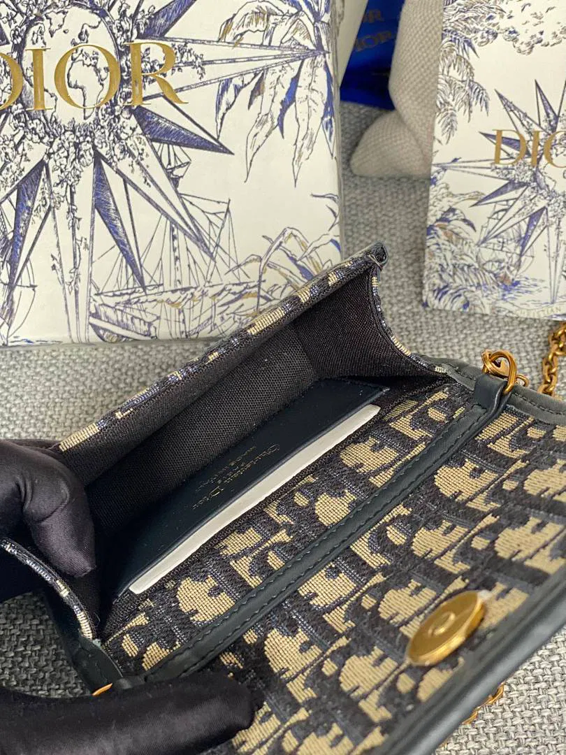 Luxury Bags - DESIGNER BAGS FOR WOMEN - AFFORDABLE LUXURY BAGS - 18899 — image 2