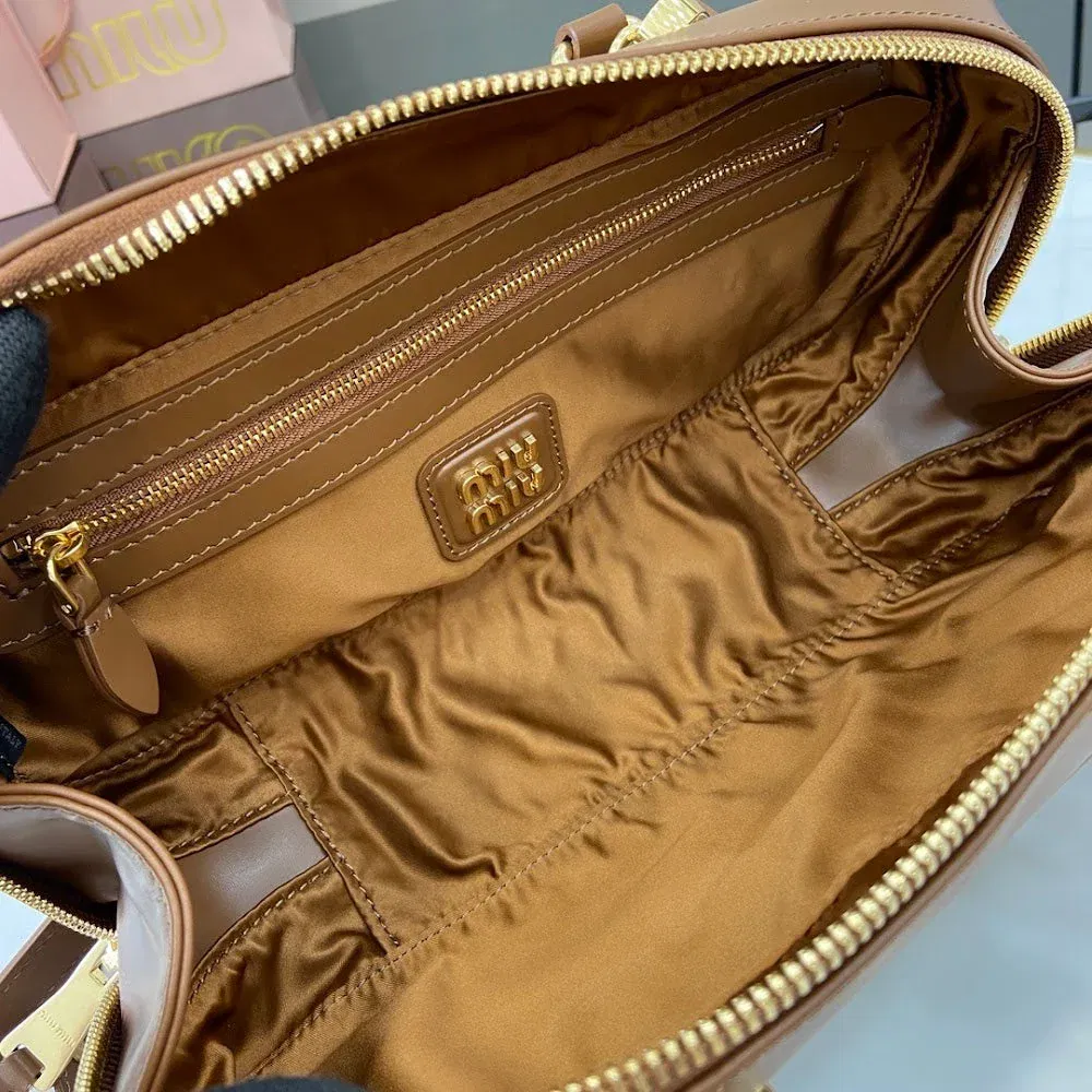Luxury Bags Miun Miun Luxury Bag --122193 — image 9