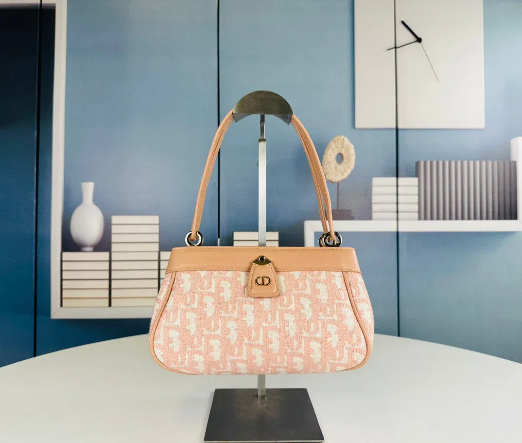 Luxury Bags Elite Carryalls