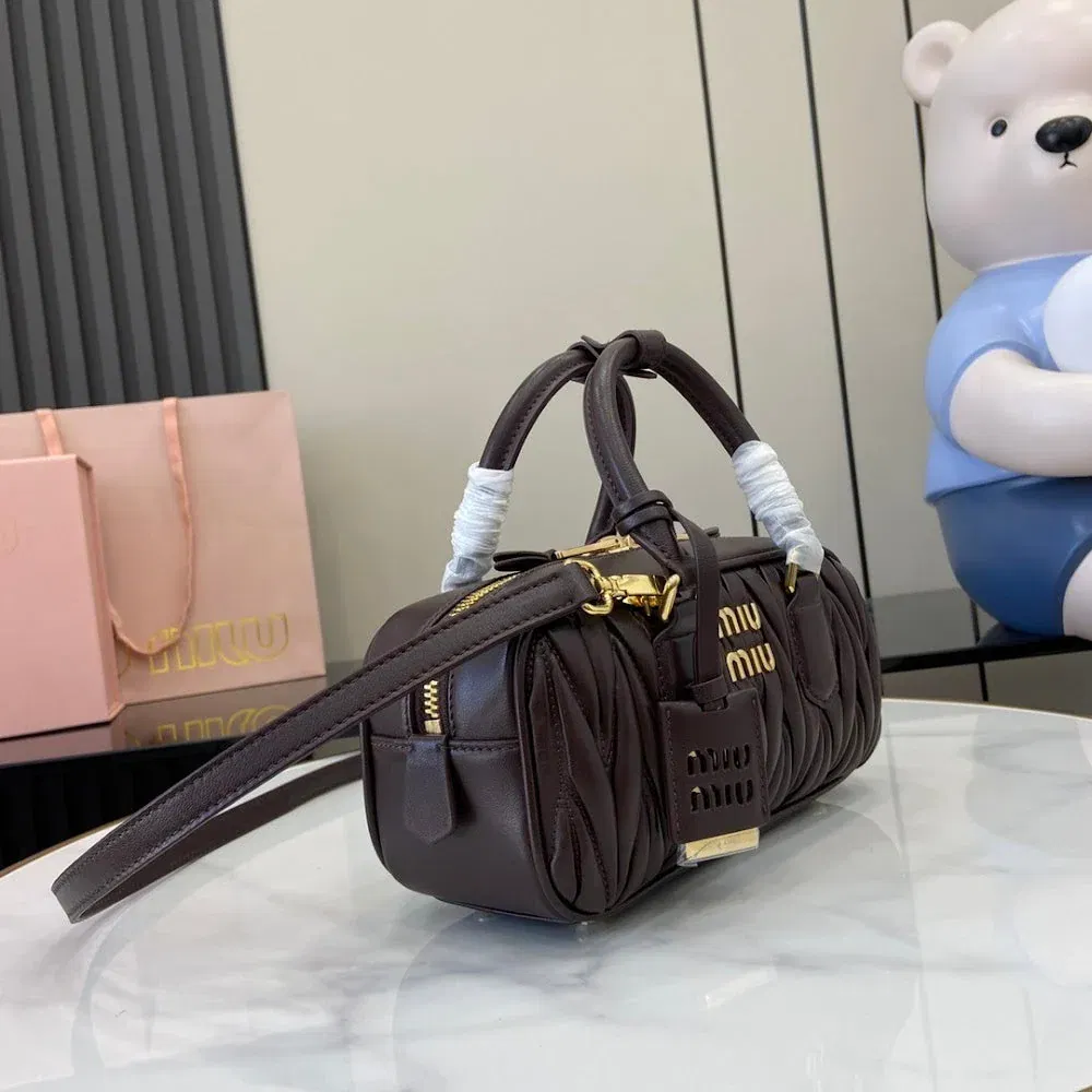 Luxury Bags Miun Miun Luxury Bag --122178 — image 2