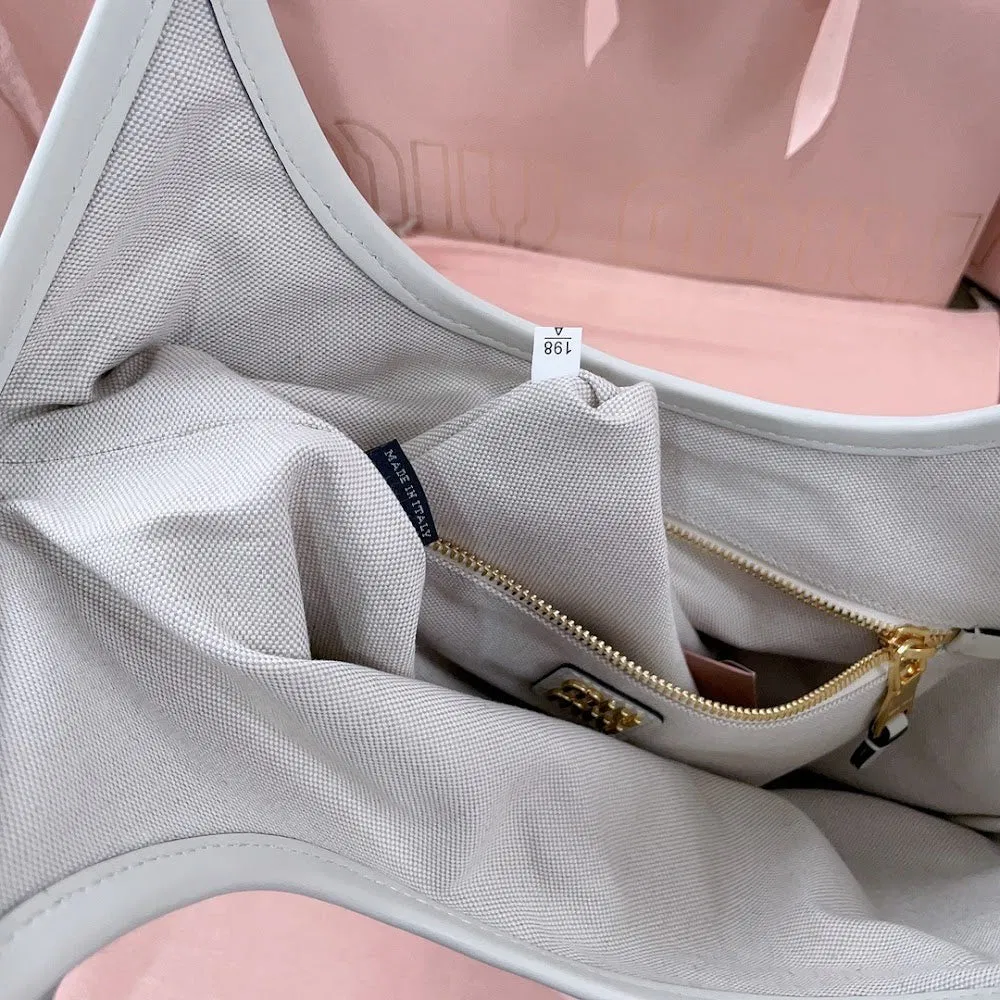 Luxury Bags Miun Miun Luxury Bag --122458 — image 9