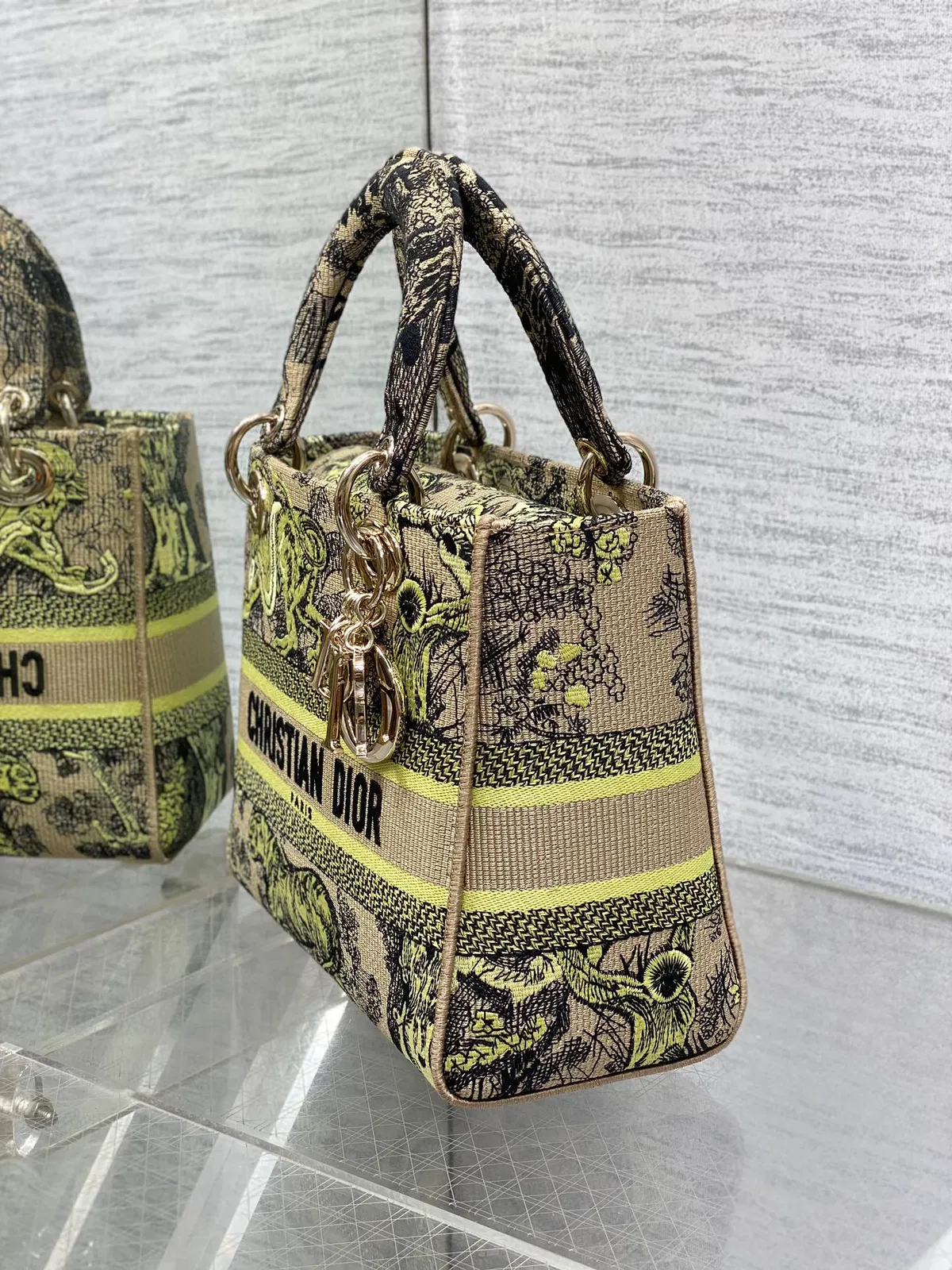 Luxury Bags Elite Carryalls — image 3