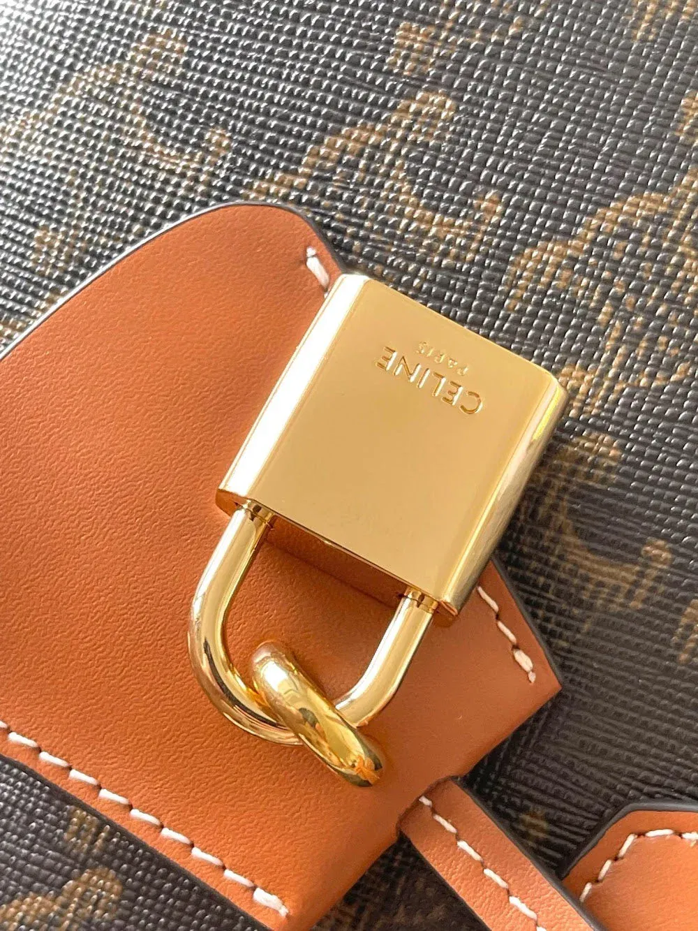 Luxury Bags Celine Luxury Bag --112367 — image 9