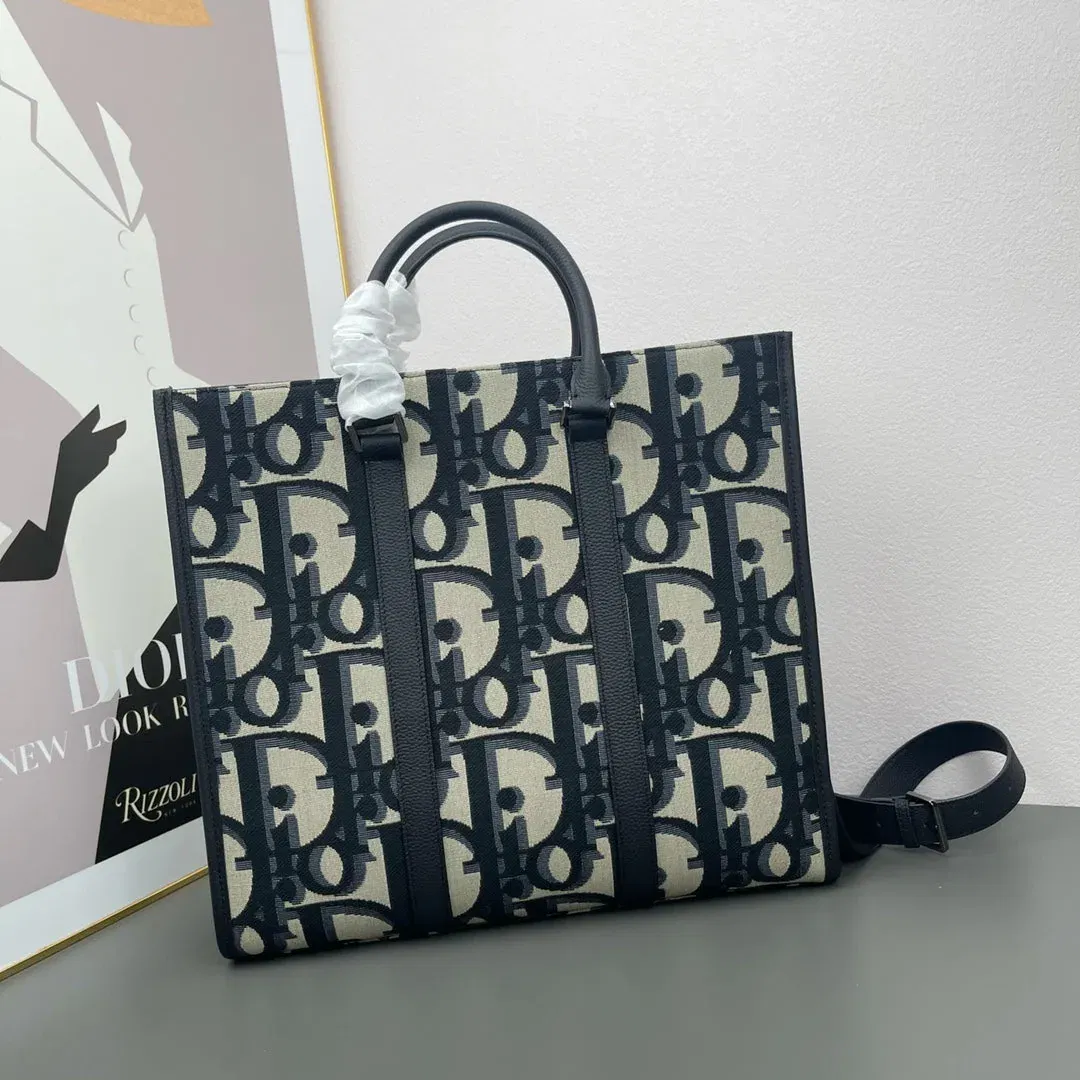 Luxury Bags Elite Carryalls — image 2