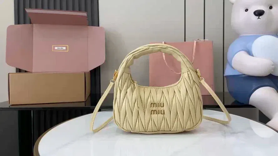 Luxury Bags Miun Miun Luxury Bag --122160