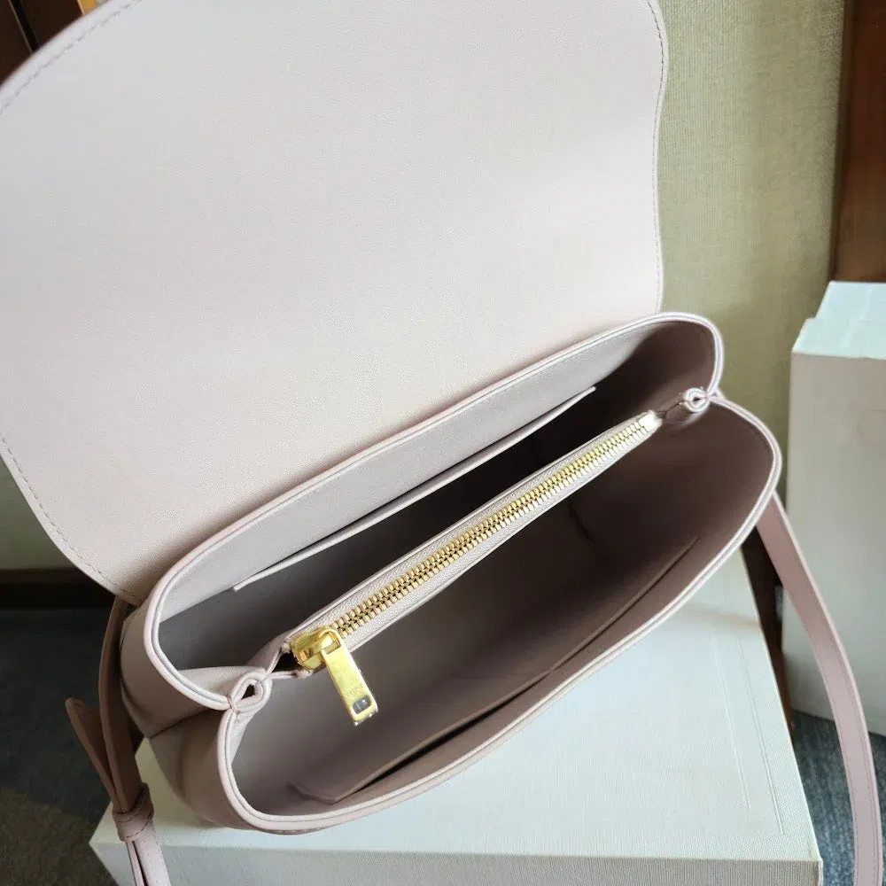 Luxury Bags Celine Luxury Bag --112402 — image 8