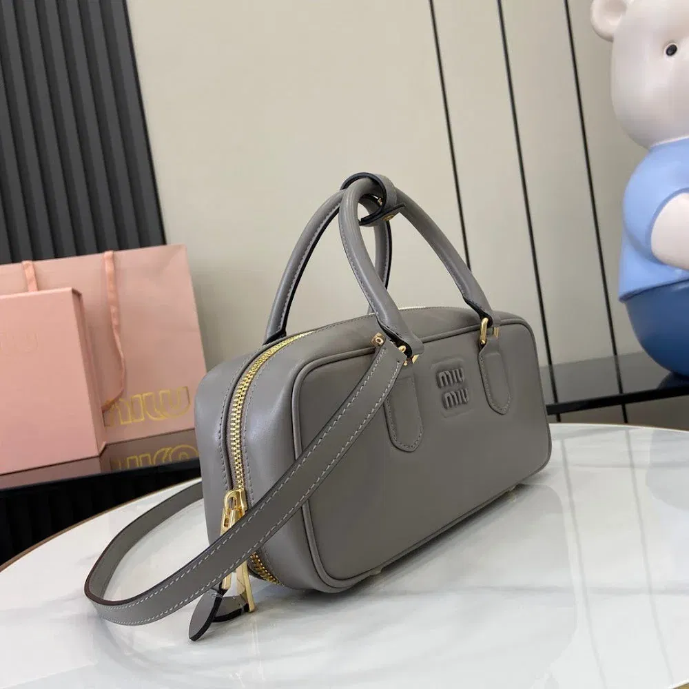 Luxury Bags Miun Miun Luxury Bag --122191 — image 2