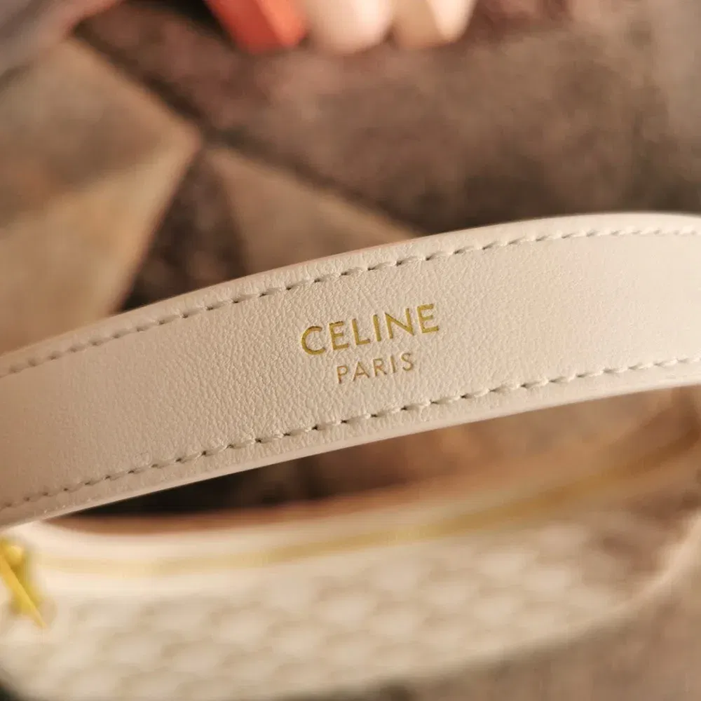 Luxury Bags Celine Luxury Bag --111970 — image 5