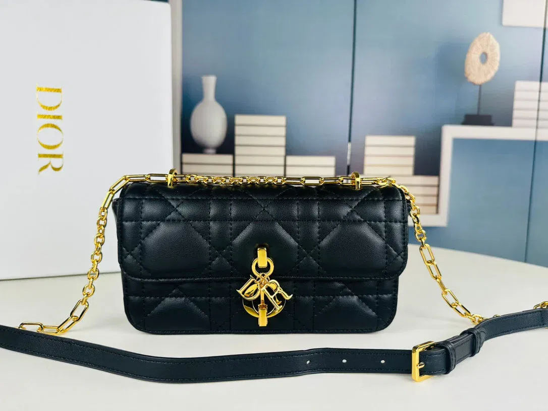 Luxury Bags Elite Carryalls