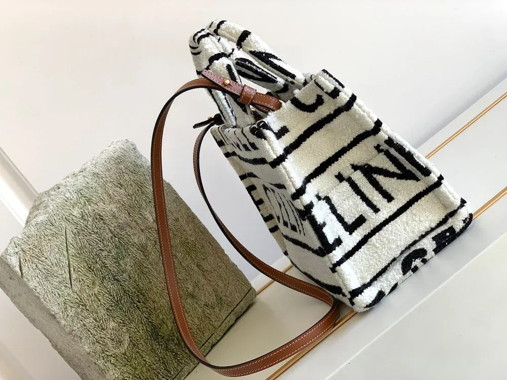 Luxury Bags Celine Luxury Bag --112131 — image 2