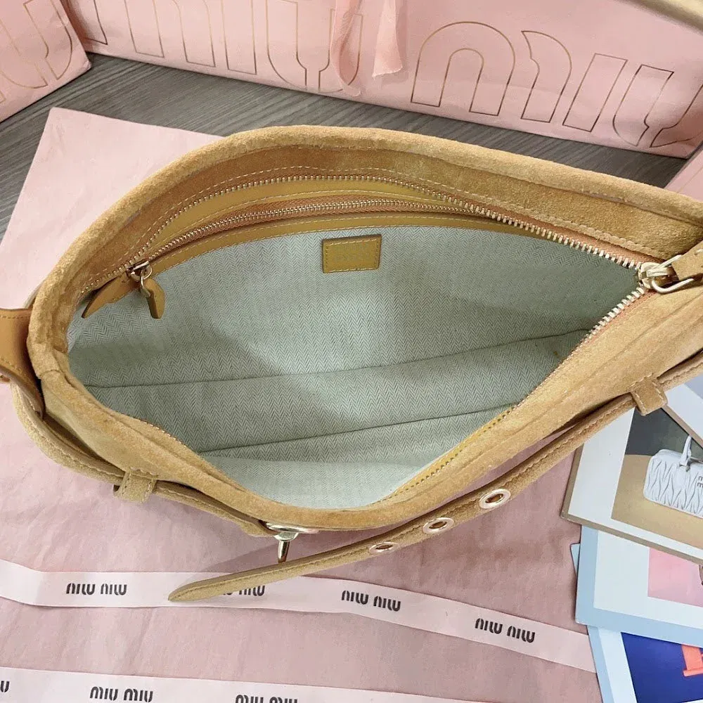 Luxury Bags Miun Miun Luxury Bag --122560 — image 8
