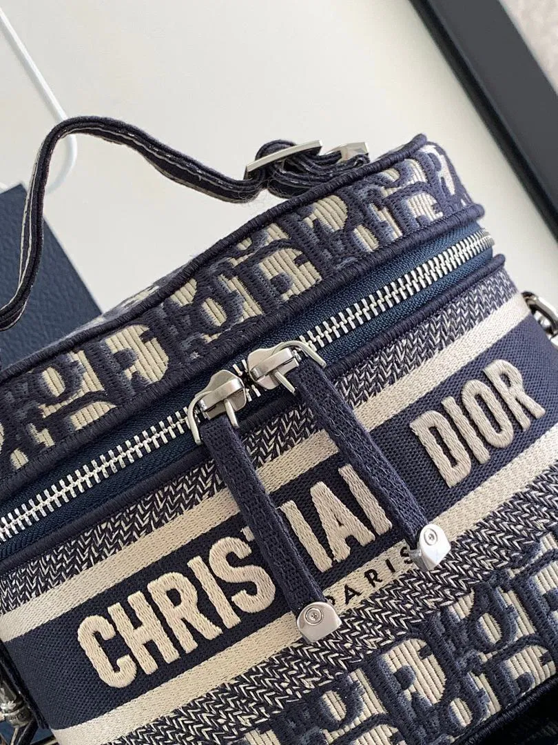 Luxury Bags - DESIGNER BAGS FOR WOMEN - AFFORDABLE LUXURY BAGS - 18887 — image 5