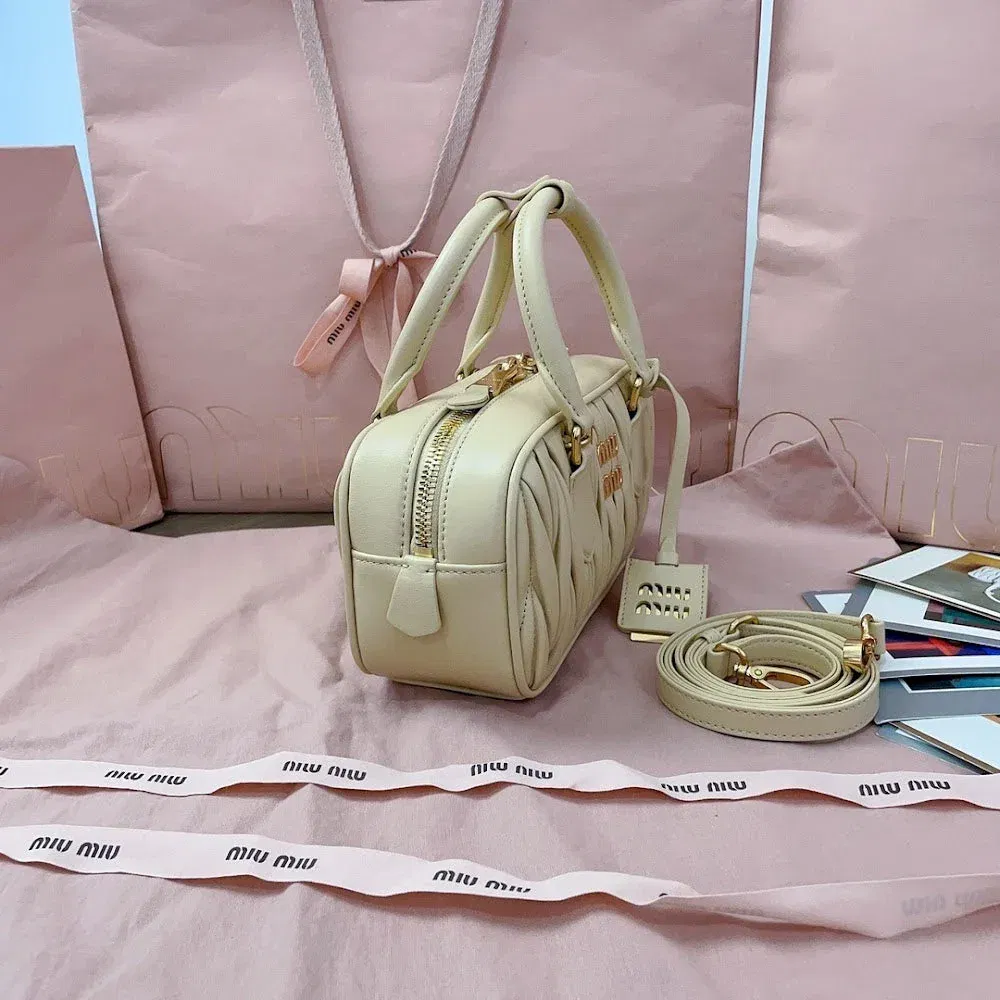 Luxury Bags Miun Miun Luxury Bag --122230 — image 2