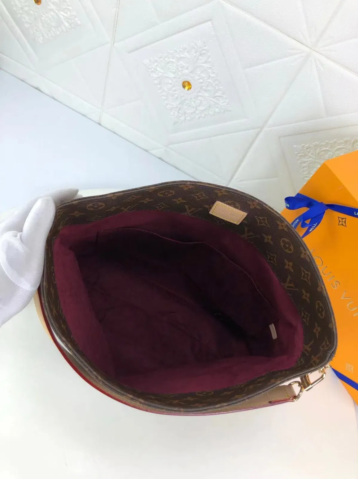 Luxury Bags Elite Carryalls — image 5