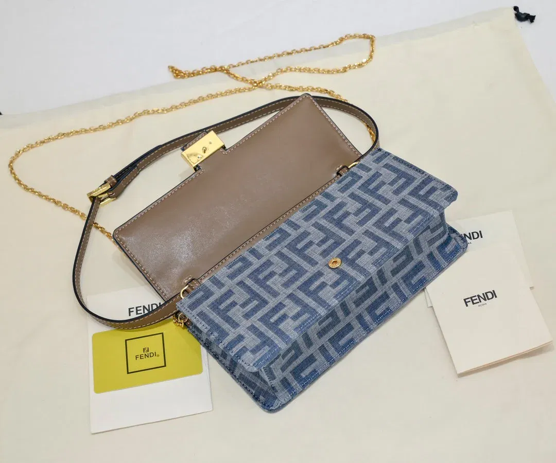 Luxury Bags Elite Carryalls — image 3