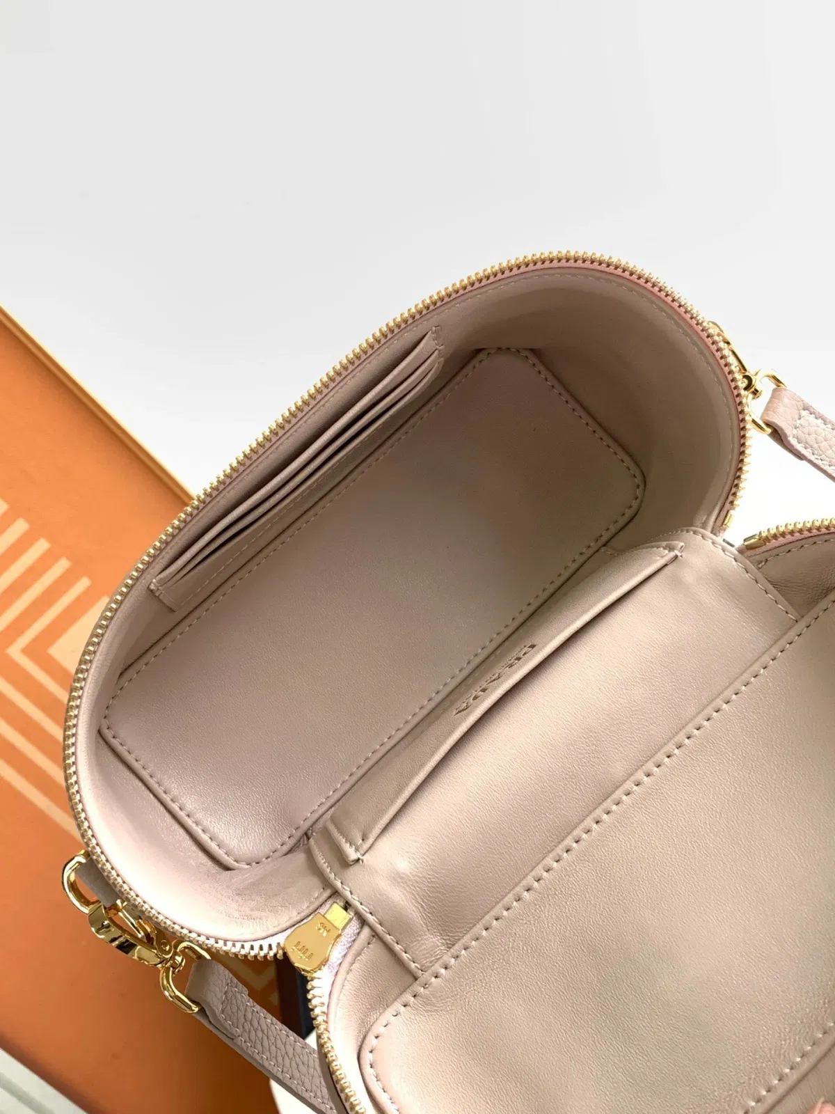 Luxury Bags - Premium Luxury Goods and Accessories - AFFORDABLE LUXURY BAGS - 13713 — image 8