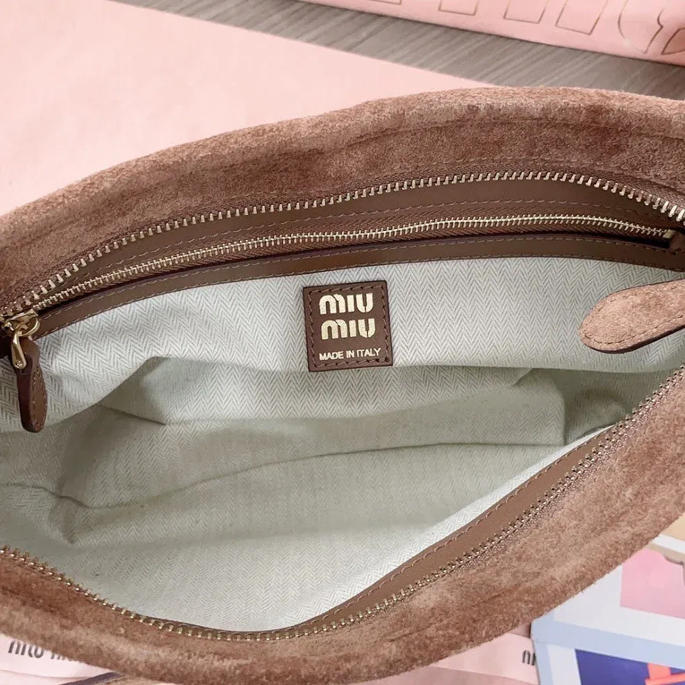 Luxury Bags Miun Miun Luxury Bag --122561 — image 9