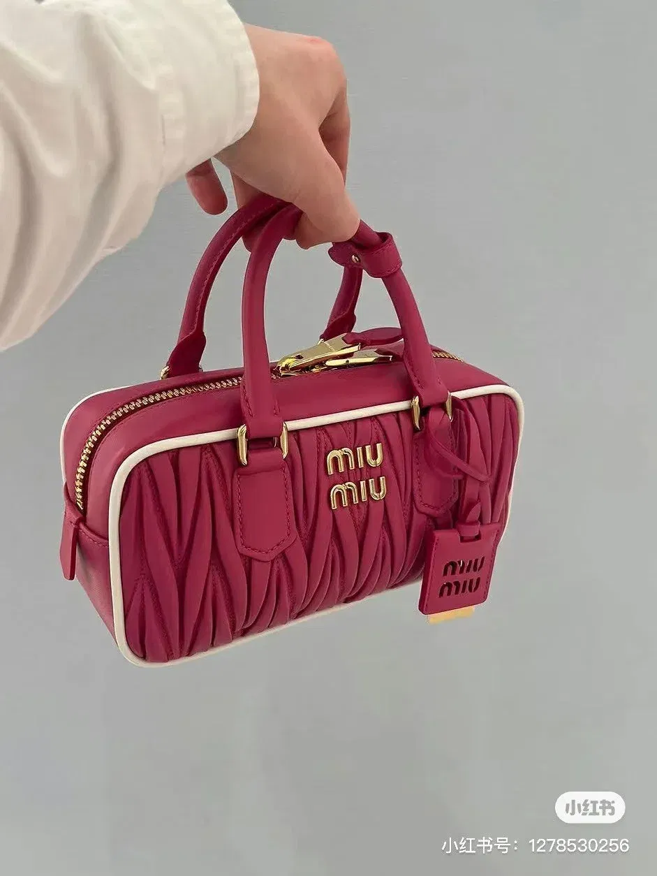 Luxury Bags Miun Miun Luxury Bag --122512 — image 4