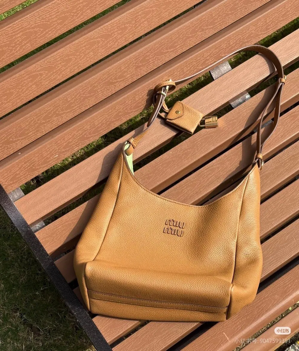 Luxury Bags Miun Miun Luxury Bag --122549 — image 2