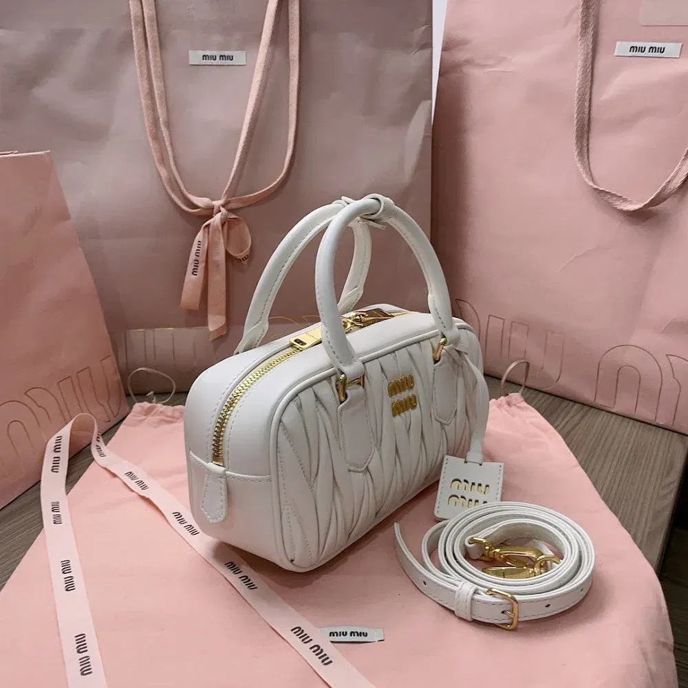 Luxury Bags Miun Miun Luxury Bag --122474 — image 2
