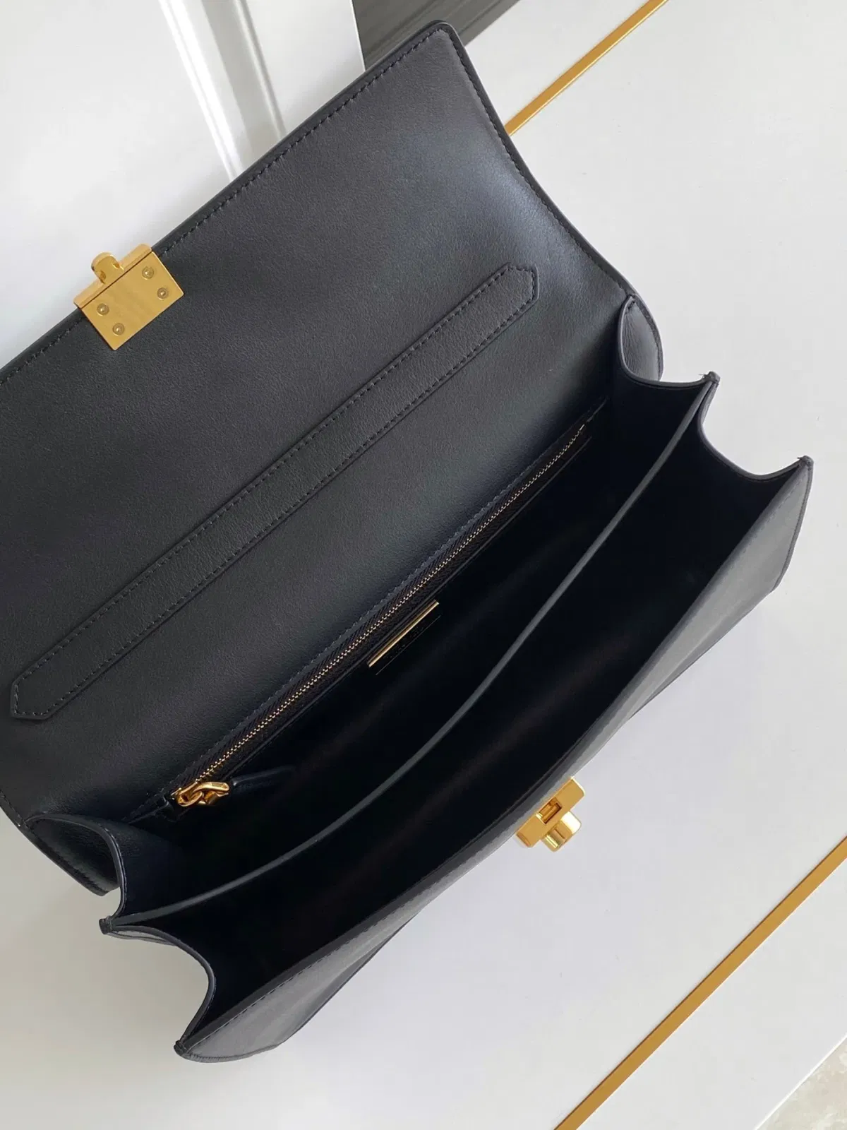 Luxury Bags - DESIGNER BAGS FOR WOMEN - AFFORDABLE LUXURY BAGS - 14043 — image 8