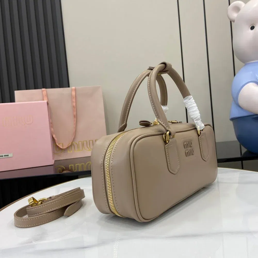Luxury Bags Miun Miun Luxury Bag --122198 — image 2