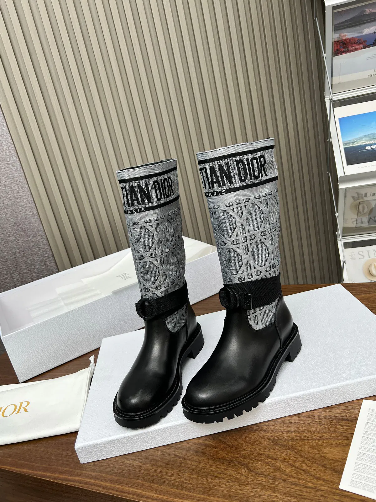 Luxury Bags DD D MAJOR BOOT CALFSKIN BLACK AND GREY — image 5