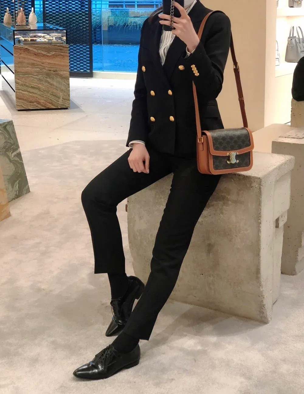 Luxury Bags Celine Luxury Bag --112385 — image 4