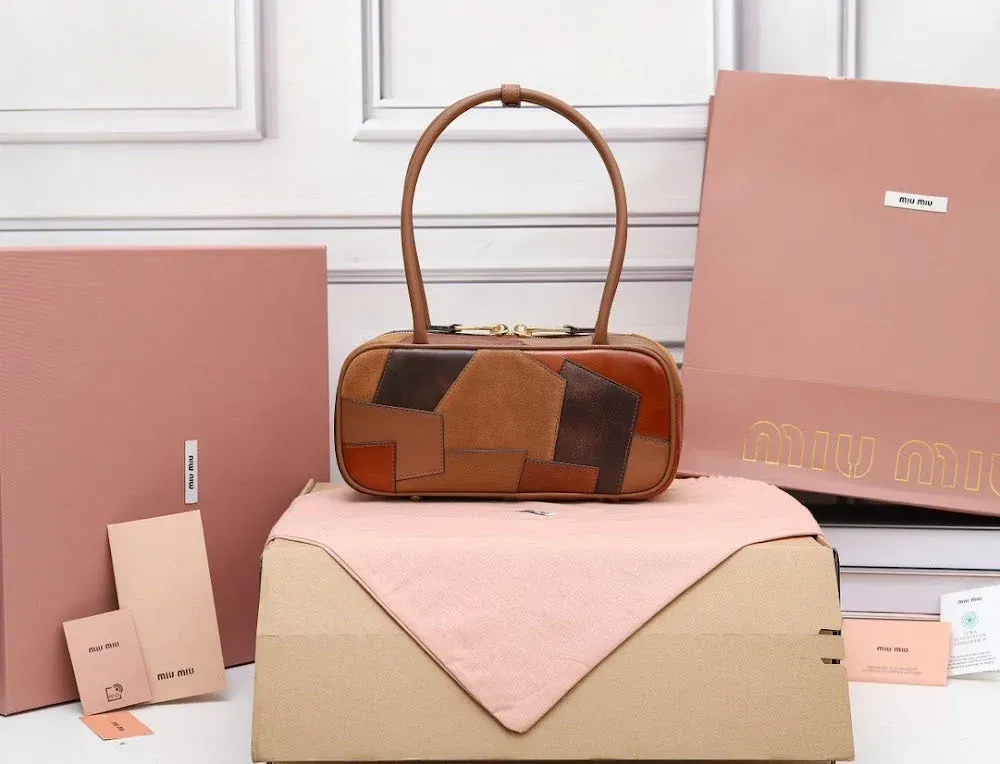 Luxury Bags Miun Miun Luxury Bag --122524 — image 4