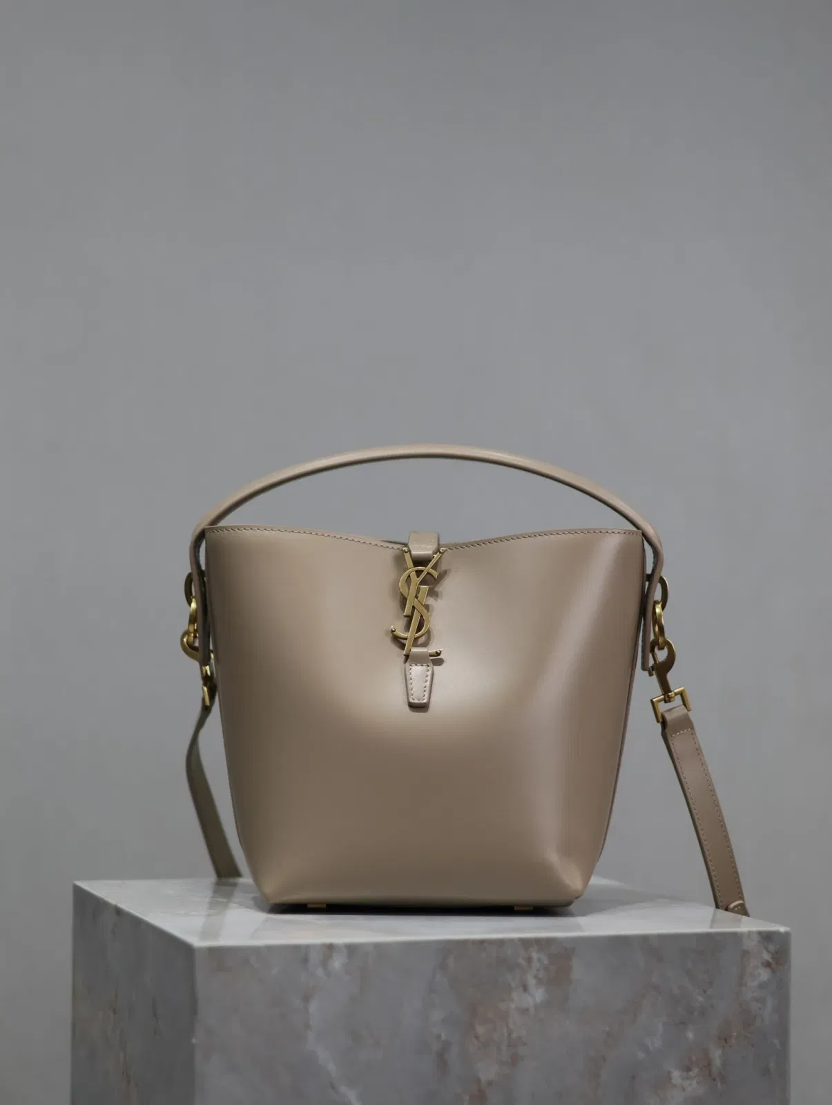 Luxury Bags - Premium Luxury Goods and Accessories - AFFORDABLE LUXURY BAGS - 15329