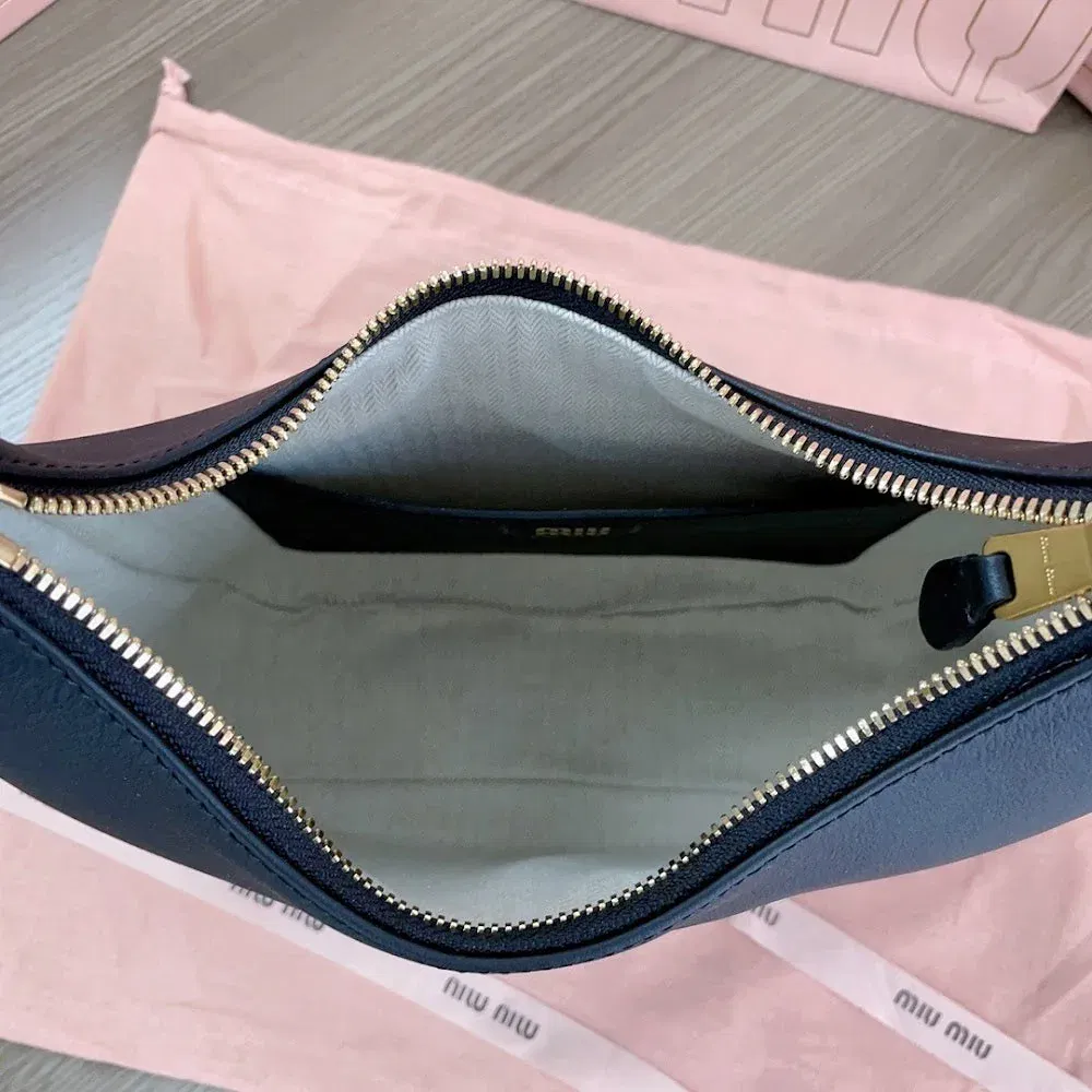 Luxury Bags Miun Miun Luxury Bag --122369 — image 8