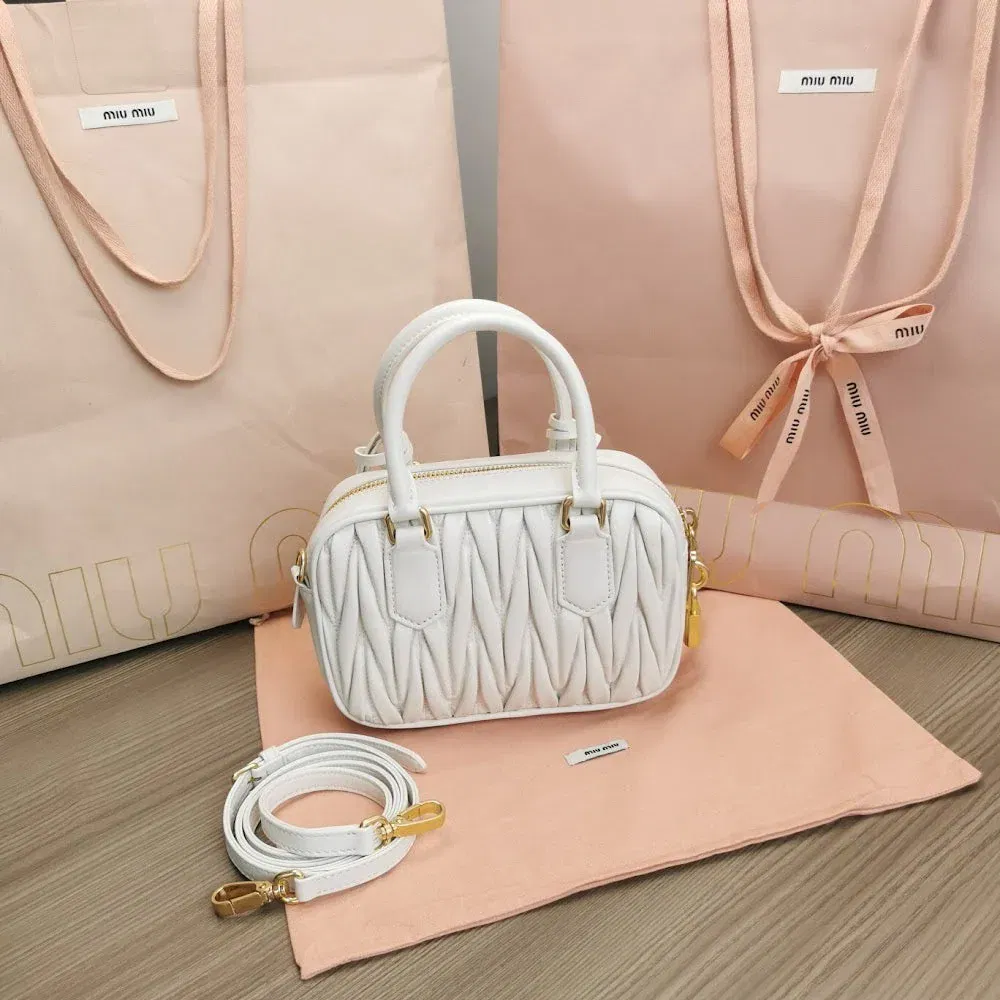 Luxury Bags Miun Miun Luxury Bag --122310 — image 2