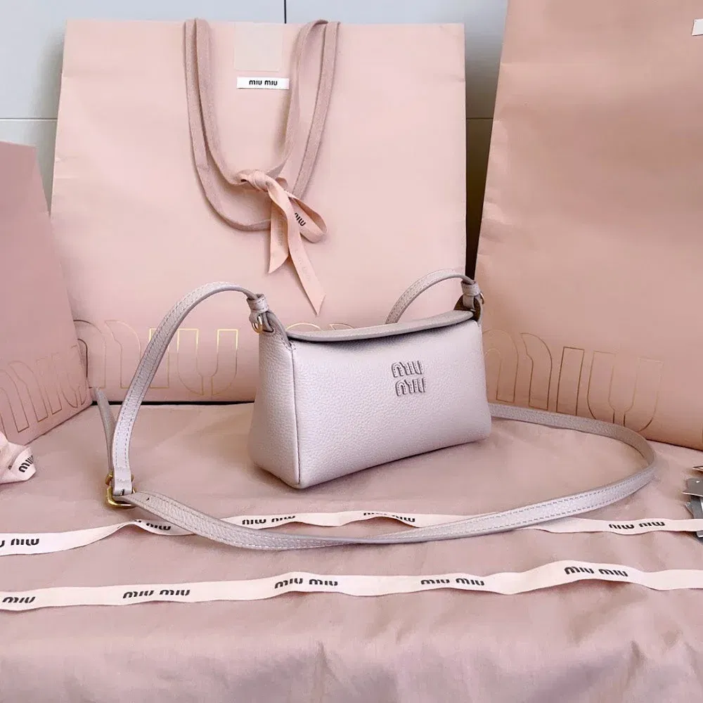 Luxury Bags Miun Miun Luxury Bag --122623 — image 2