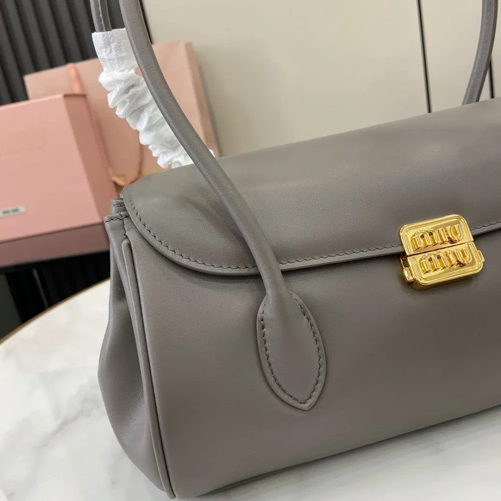 Luxury Bags Miun Miun Luxury Bag --122362 — image 6