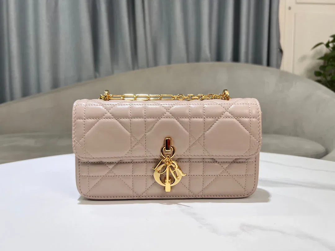 Luxury Bags Elite Carryalls