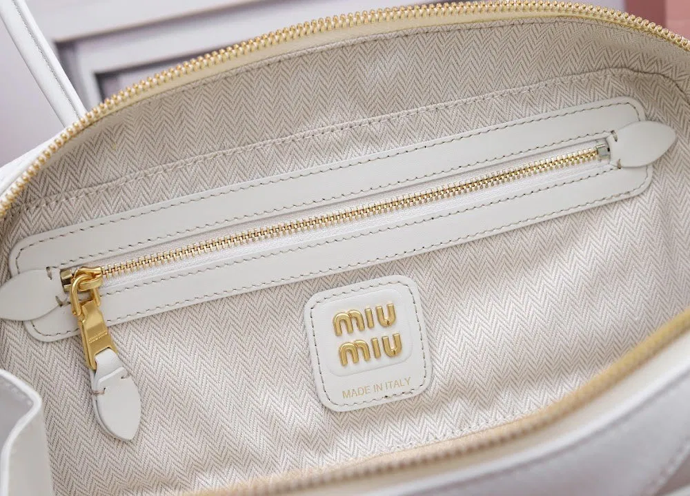 Luxury Bags Miun Miun Luxury Bag --122522 — image 9