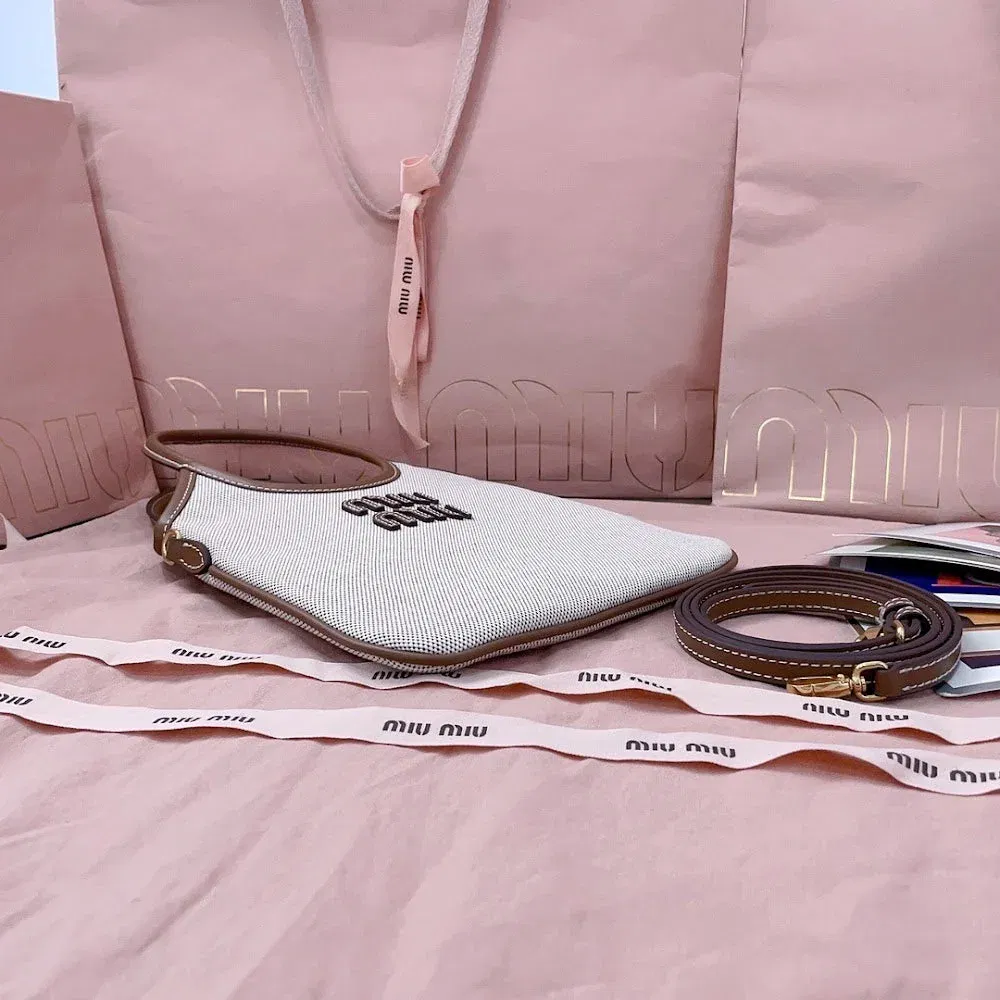 Luxury Bags Miun Miun Luxury Bag --122287 — image 4