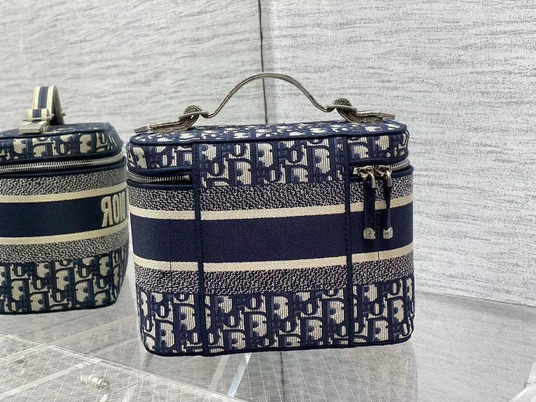 Luxury Bags - High-Quality Designer Products for You - AFFORDABLE LUXURY BAGS - 19090 — image 7