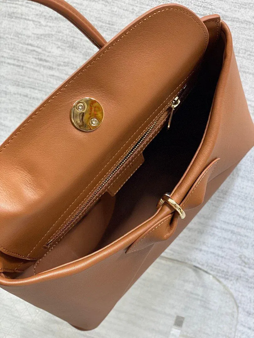 Luxury Bags - High-Quality Designer Products for You - AFFORDABLE LUXURY BAGS - 18998 — image 2