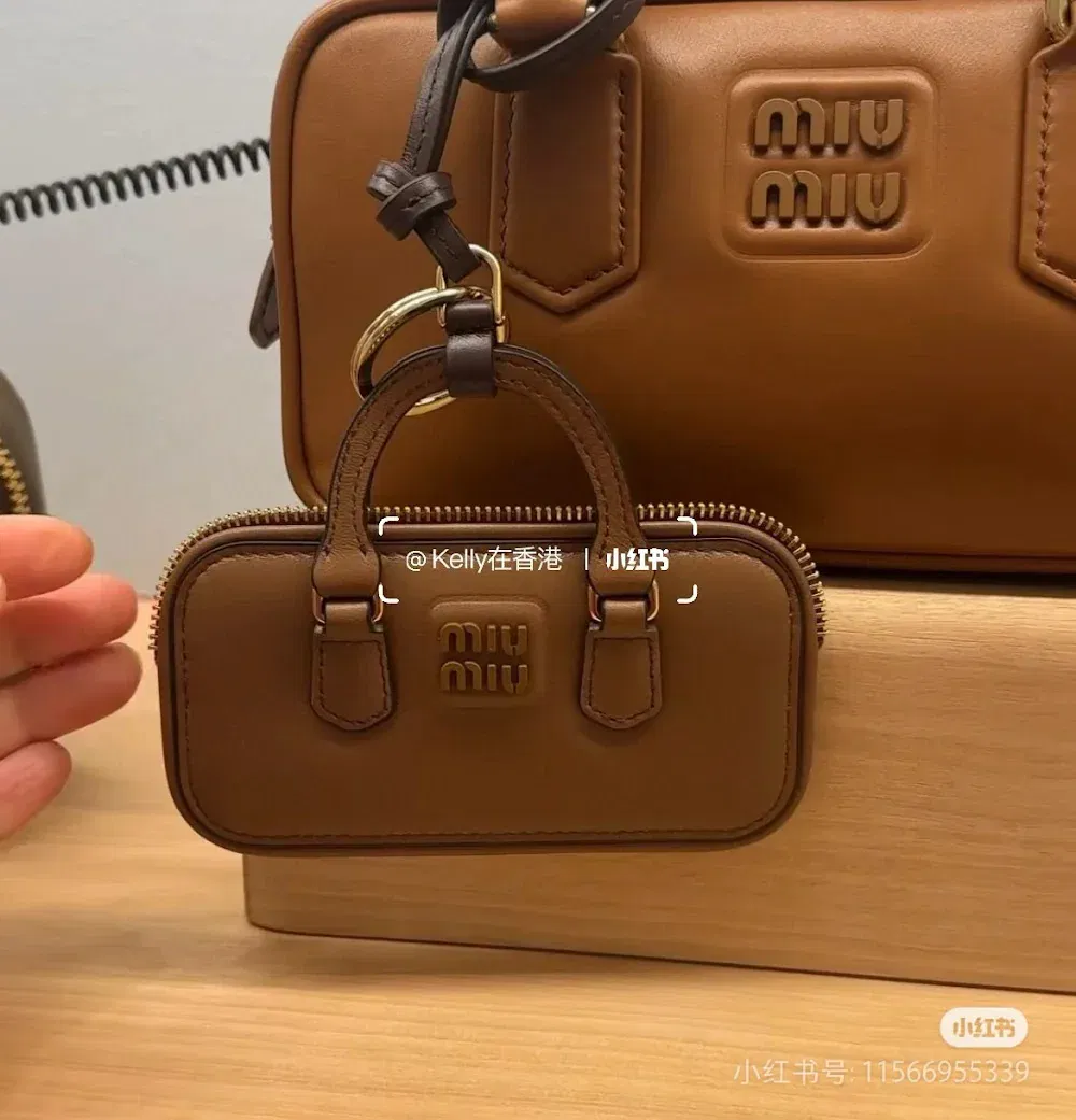 Luxury Bags Miun Miun Luxury Bag --122144 — image 9