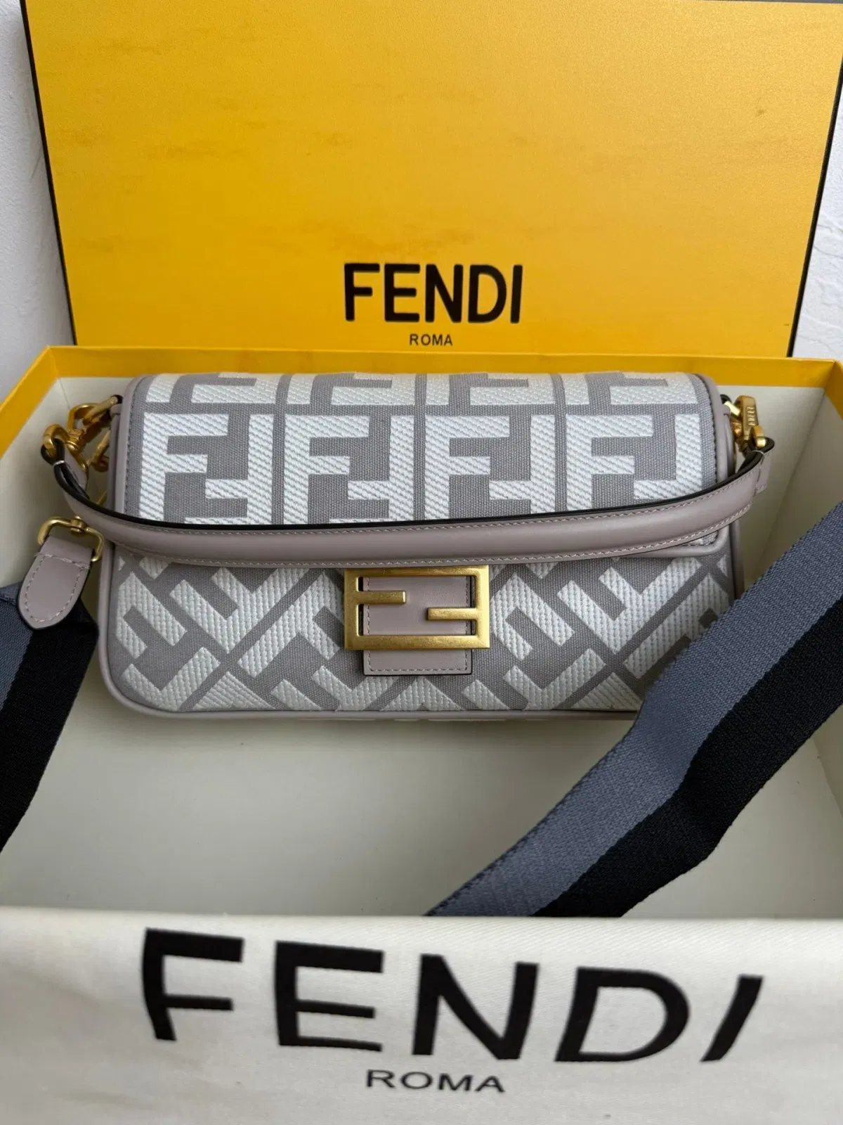 Luxury Bags - High-Quality Designer Products for You - AFFORDABLE LUXURY BAGS - 19098