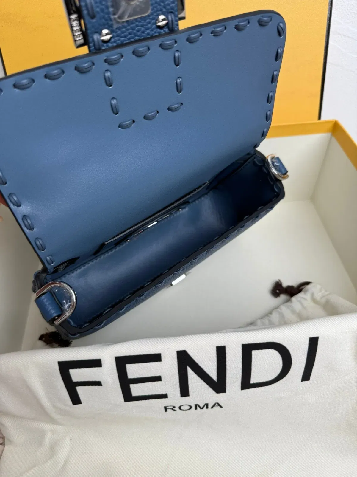 Luxury Bags - DESIGNER BAGS FOR WOMEN - AFFORDABLE LUXURY BAGS - 19111 — image 7