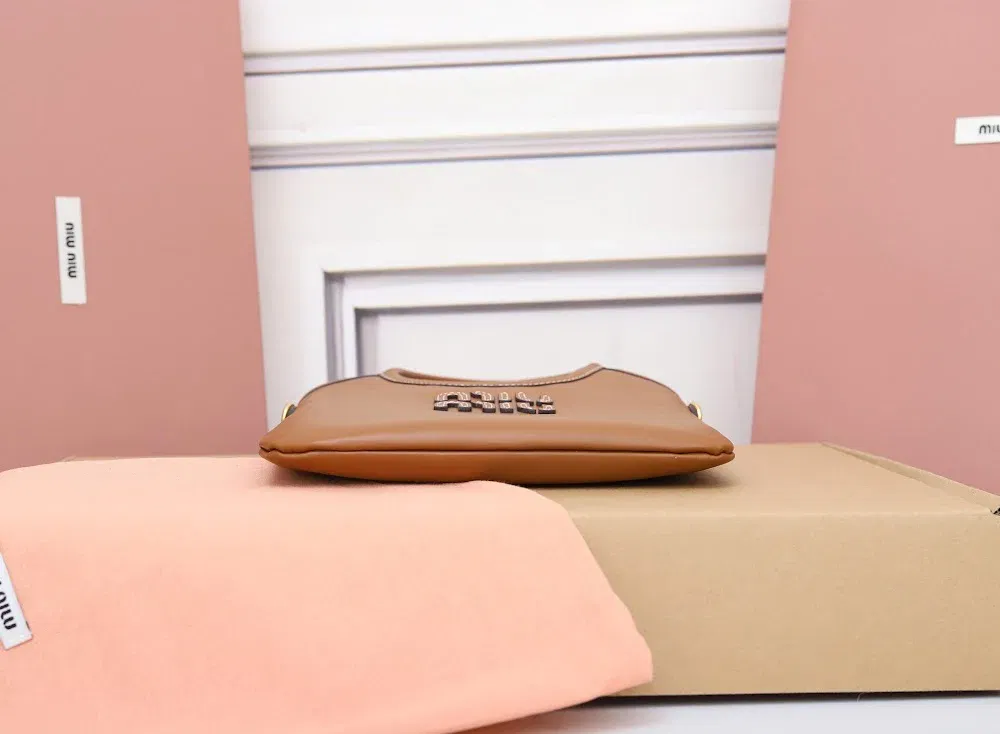Luxury Bags Miun Miun Luxury Bag --122274 — image 7