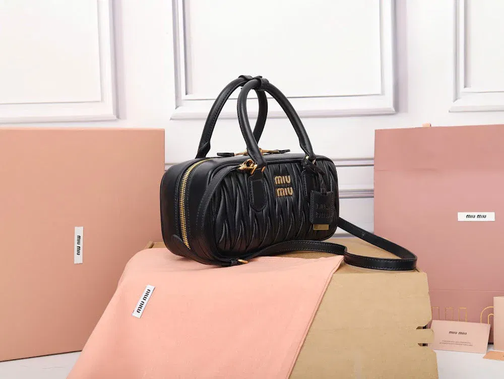 Luxury Bags Miun Miun Luxury Bag --122499 — image 2