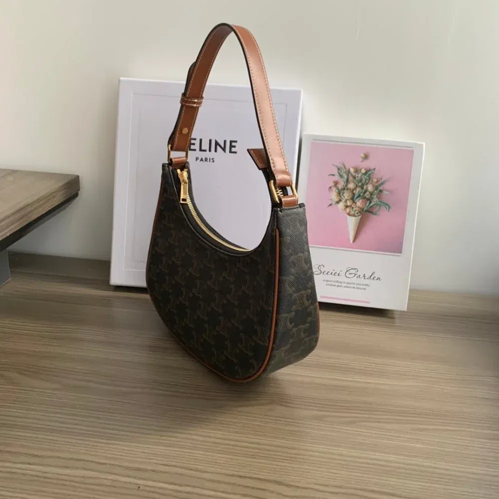 Luxury Bags Celine Luxury Bag --111966 — image 3