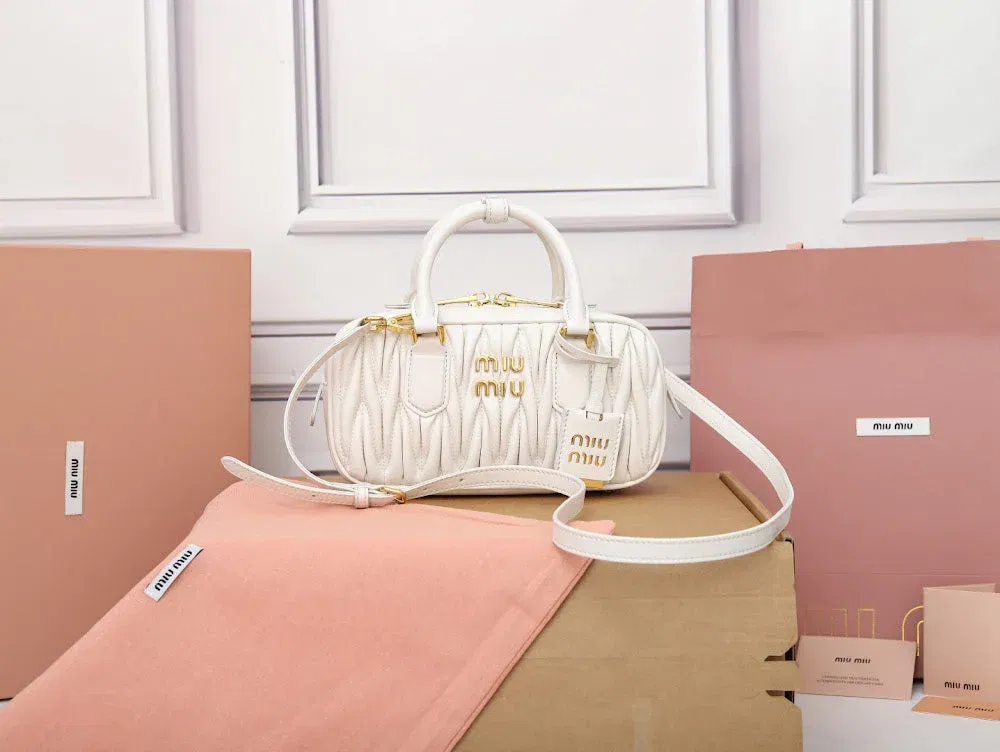 Luxury Bags Miun Miun Luxury Bag --122500