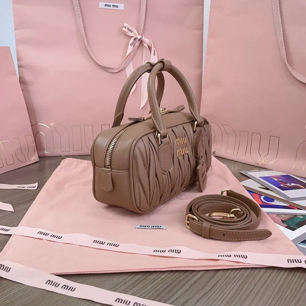 Luxury Bags Miun Miun Luxury Bag --122477 — image 2