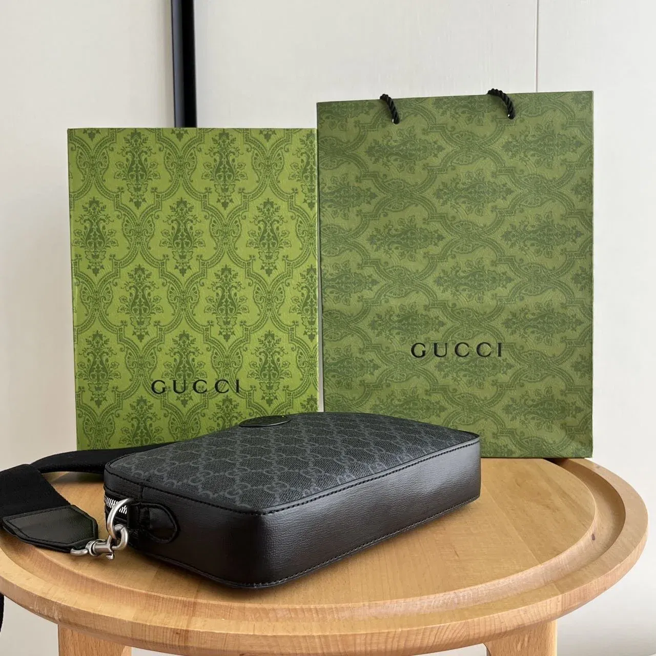 Luxury Bags Elite Carryalls — image 4