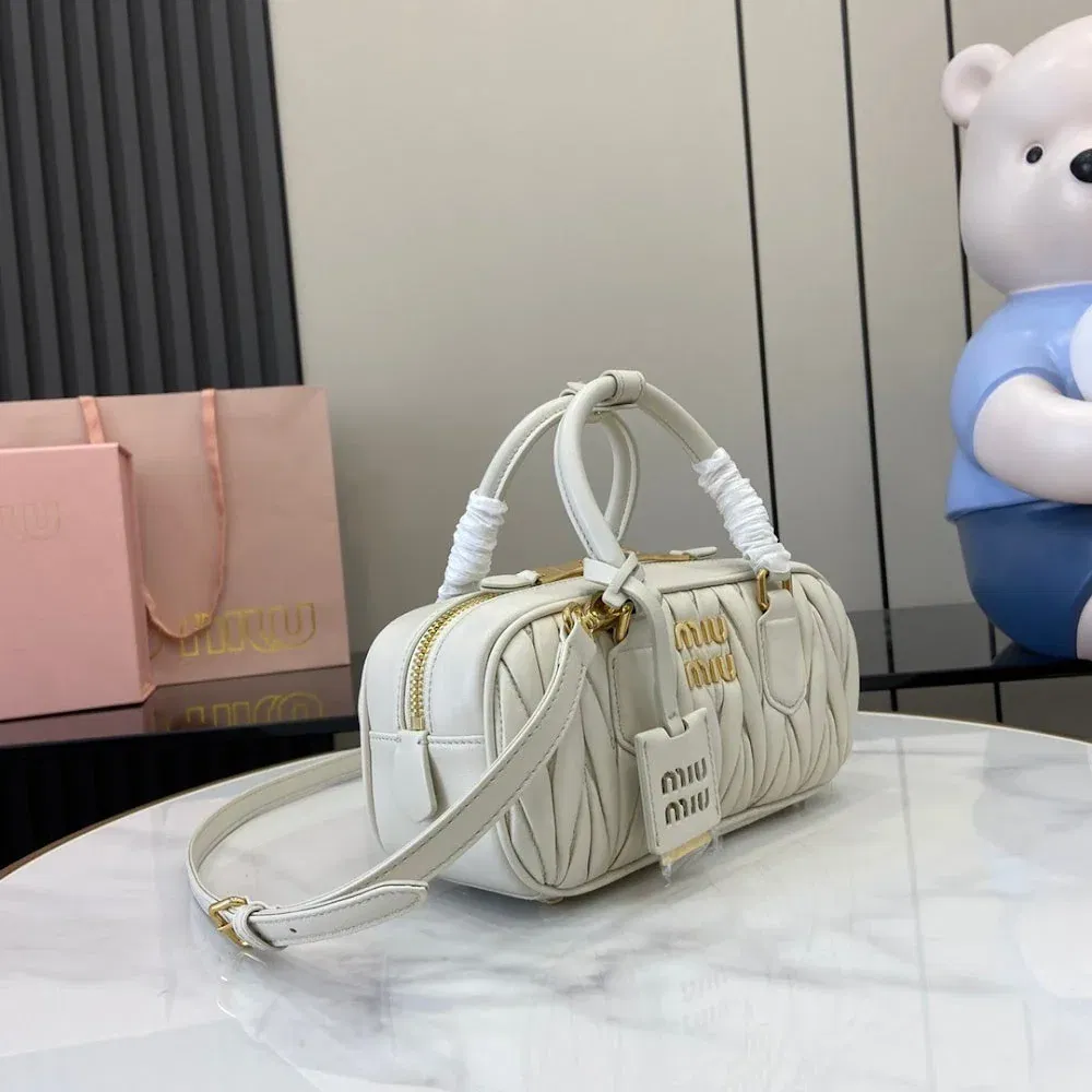 Luxury Bags Miun Miun Luxury Bag --122176 — image 2