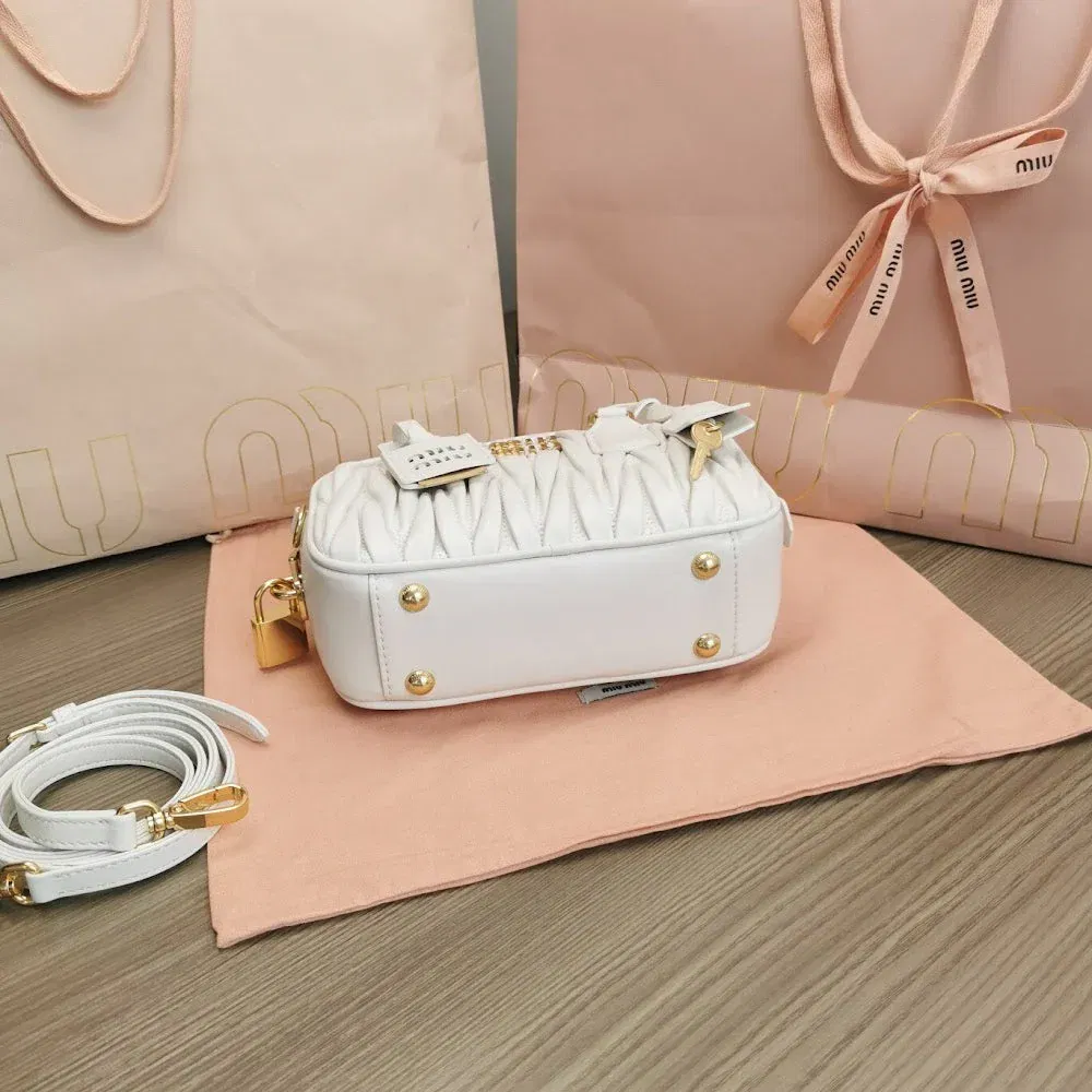 Luxury Bags Miun Miun Luxury Bag --122310 — image 4